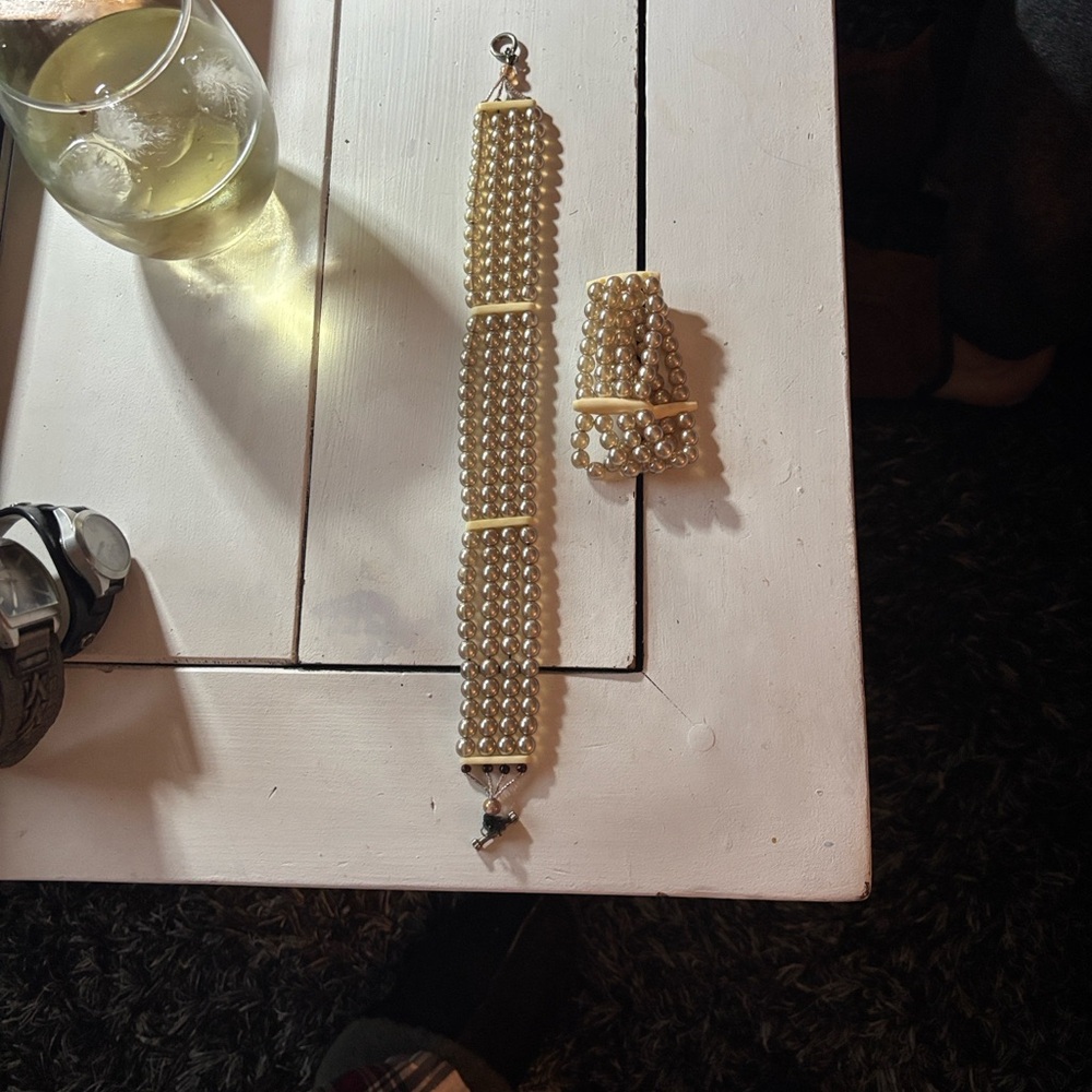 Elegant Pearl Bracelet and choker necklace